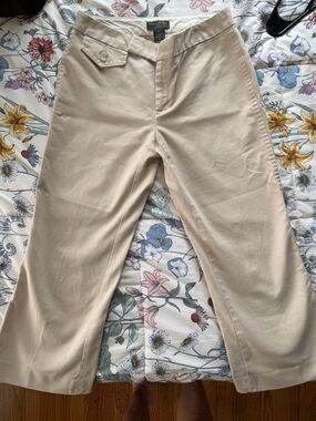 Banana Republic Stretch Cropped Capri Pants Cream Beige Size 4